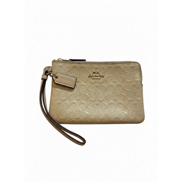Coach Signature C Logo Beige Nude Embossed Patent Leather Corner Zip Wristlet - Picture 1 of 6